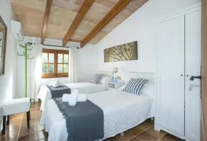 Owl Booking Villa Xino - 10 Min Walk to the Old Town - Image 5