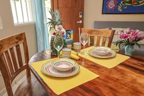 Cococabana4 newly renovated 1BR/1BA apar in downtown Coco, 5 min walk to beach. - Image 4