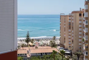Apartamento 'Bloque 78' con vistas al mar, piscina compartida y Wi-Fi - Image 4