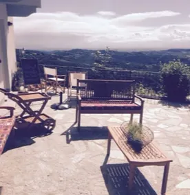 B & B ROLA The Green Room - Image 2