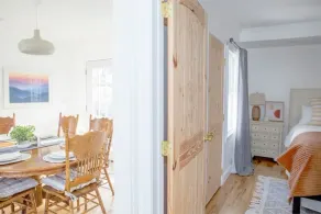 Sunny Home in the Heart of Fayetteville - Image 4