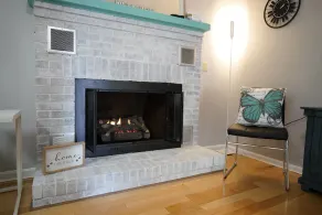 Private and pet-friendly, with game room and upgraded kitchen - Image 2