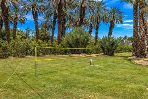 The Long Ranch - Sprawling 1 acre Horse Park Hideaway - Image 2