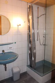 Gemütliche FeWo auf der Zollernalb für Familien, Alleinreisende, Arbeiter,.... - Image 5