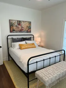 Modern Cottage in Downtown Benton - Image 5