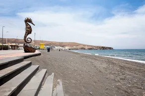 Vacation Home 'La Casita De Vidal' with Mountain View, Private Terrace and Wi-Fi - Image 3
