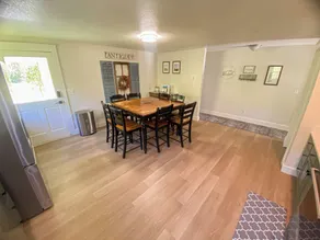 6BR Cozy Farmhouse Retreat w/ Sunset Views & Fun Minutes from Train to Seattle - Image 3