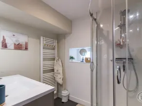 Charming historical house, pets allowed, private parking - Image 3