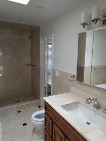 Schönes neu renoviertes Haus mit Whirlpool - Image 5