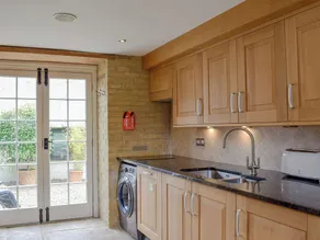 1 bedroom accommodation in Brighstone, near Yarmouth - Image 2
