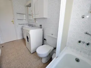 Apartment in Roses with Sea Views & Pool - Image 4
