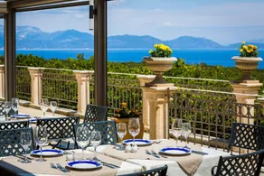 Almyra Hotel - Image 4