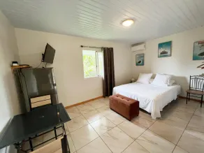 TAHITI - Fare Matavai Piti - Image 5