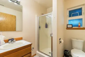 Private Mt Baker View, Hot tub, WIFI sleeps 12 - Image 4