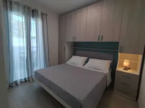 SAILING SUITE APARTMENT WITH BEACHFRONT GARDEN - Image 4