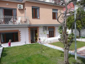Garden House Ercolano - Image 4