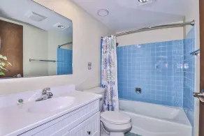 Newly Remodeled 6 bedroom on Moon Lake! - Image 4
