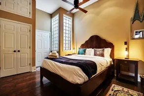 #Wilmington Loft Market and Front - Image 5