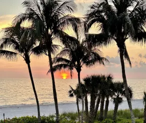 Enjoy a Poolside Luxury Condo and dock, & only a 3 min walk to Vanderbilt Beach. - Image 5