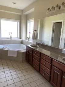 Large Family Home - Image 2