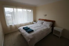 Silver Waters -Large Family Home to Retreat, Unwind and Relax - Close to Beaches - Image 4