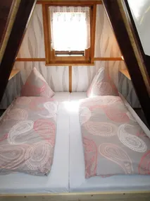 Vacation home with high terrace - Image 5
