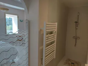 Ein außergewöhnliches Ferienhaus, angenehmes Wohnen und Zugang zur Naturerholung - Image 5