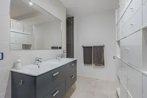 apartamento duplex espaçoso, com piscinas e restaurante bar - Image 2