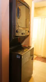 1Bdrm, A/C, Wi-Fi, Washer & Dryer - Spacious Apt - Image 2