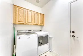 Luxury Getaway in Peoria - Image 2