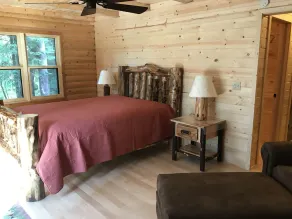 ExecLogHome~Bass Lk~4BR+Lft/3.5BA~Sauna/Game+TheaterRm/Bar/Row Boat/Pier w/Elec - Image 5