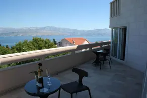 Holiday apartment with garden and air conditioning and pool - Image 5