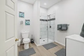 Cozy, and private apartment near Lake Shelbyville - Image 3