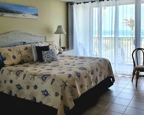 Tropical Paradise Oceanfront Condo - Pool and Restaurant - Image 5