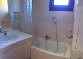 Meget lys lejlighed med 5 værelser, 9. etage, ideelt placeret - Image 3