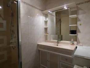 Palavas where the sun can not move vs you on foot during your stay - Image 2
