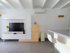 Amazing 3 Bedrooms, Sea View Home - Image 2
