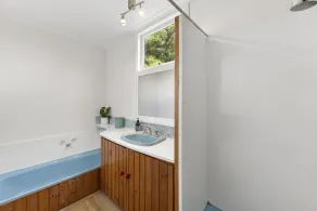 Corsair Cottage- Opposite beach - Image 3