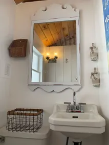 GREAT Newly Renovated  Sebago Lake- short walk to Nason`s beach🏠🏖🚗 - Image 2