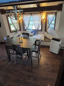 Guest House In the Upper Rattlesnake - Image 5