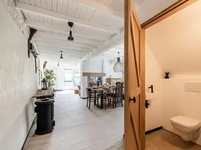 Spacious Family Holiday Home - Image 4