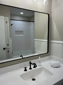 4.5 acre property in town! Best of both worlds - Image 5
