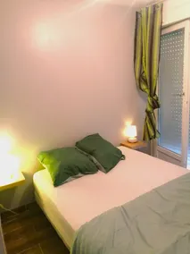 Close to amenities with good exposure - Image 3