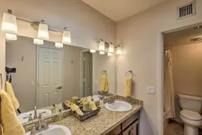 Central Tucson Gated Retreat - Image 4