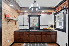 Rustic Ky Retreat, Columbia House Unit B Apts - Image 2