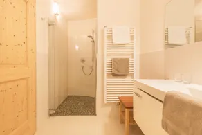 Farm Vacations - \"Fewo Tofana Paalhof\" with Wi-Fi & Garden - Image 3