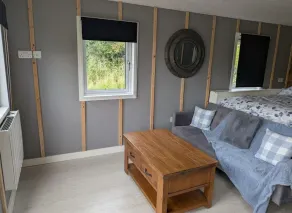 Tranquil Cabin Retreat- Sleeps 2, Parking - Image 3