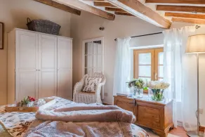 Grumo Farmhouse with Private Pool and View near Lucca - Image 2