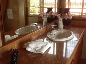 Affordable beachside luxury in a beautiful intimate setting. - Image 3