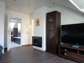 Modern, exklusiv och ljus lägenhet i Rees - Image 2